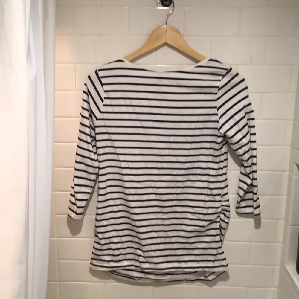 Two maternity tops - Picture 3 of 5